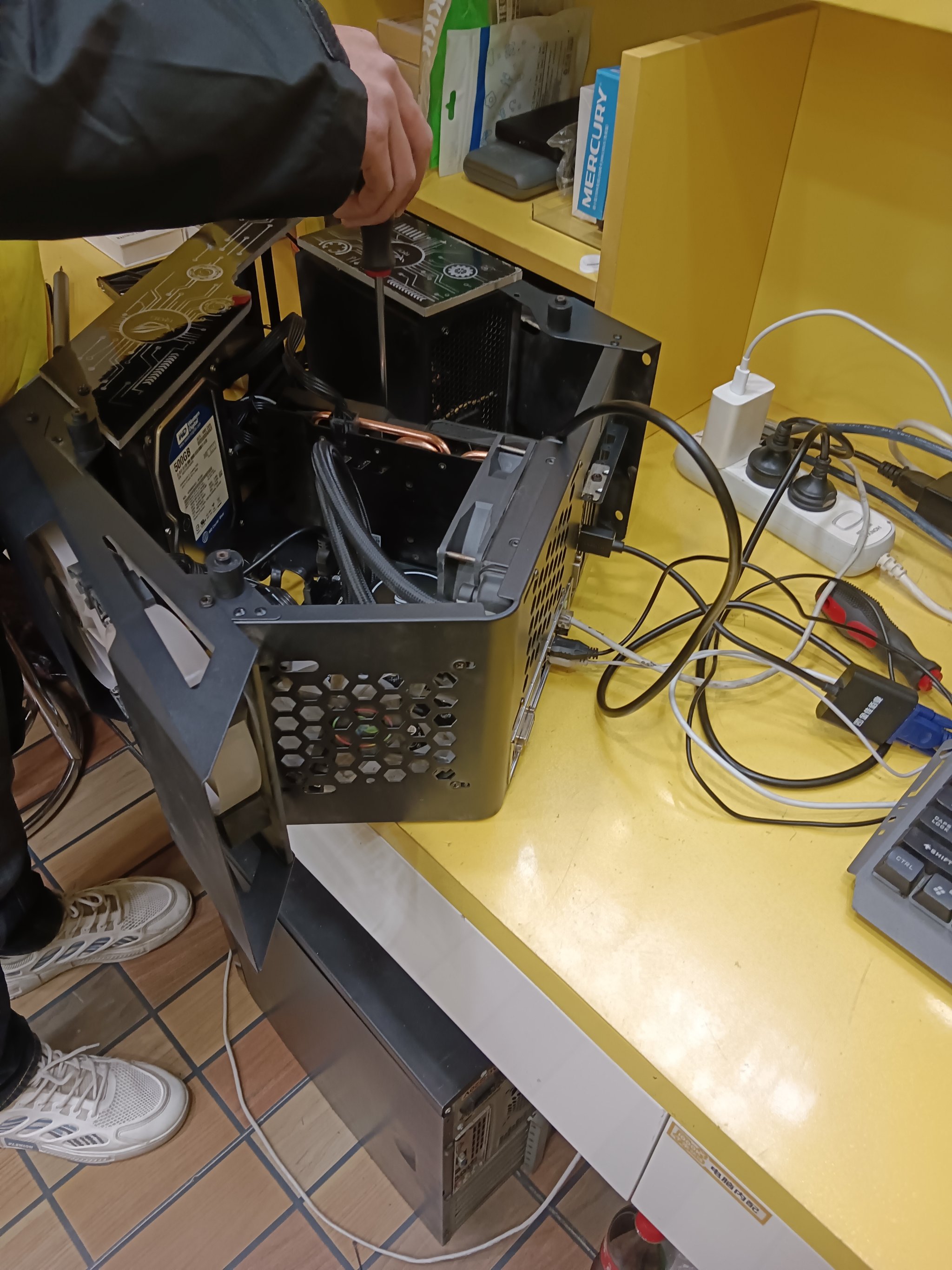 臺式機主板維修 計算機維修中的核心環(huán)節(jié)